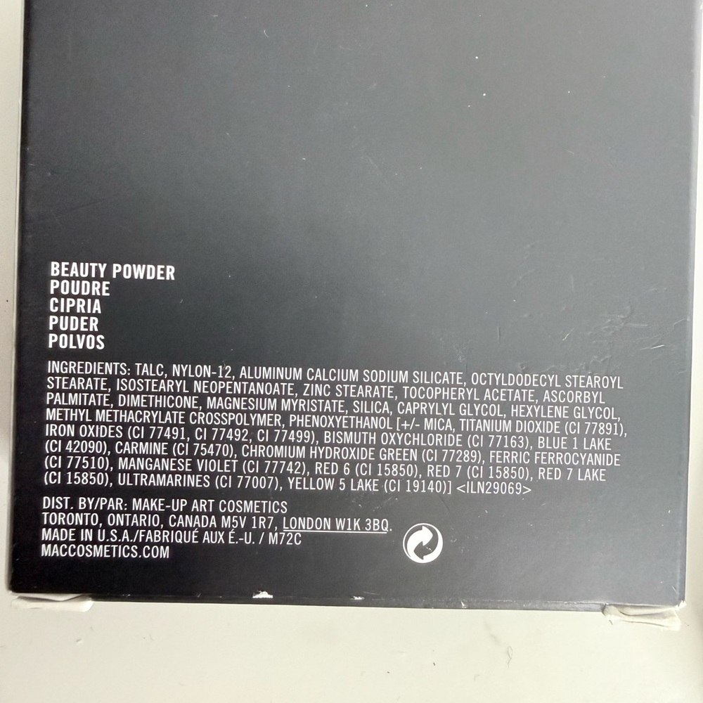 MAC Cosmetics Beauty Powder in Alpha Girl NIB - Picture 4 of 6